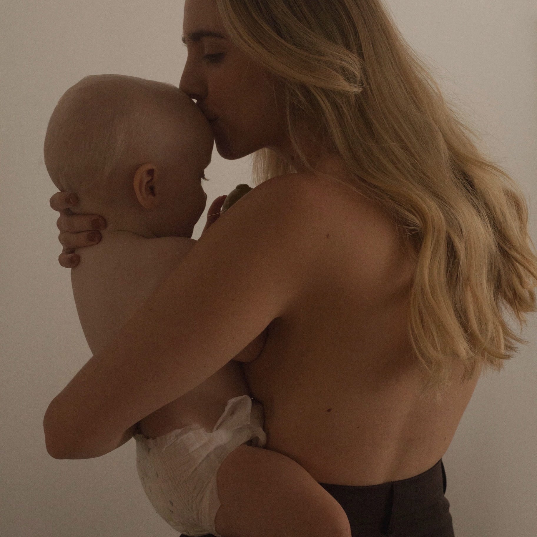 What It Is To Become A Mother (with) Chrizelle Lategan.